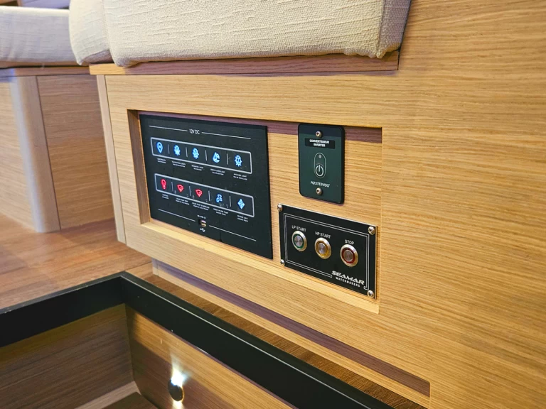 Uthyrning Katamaran  Lagoon med en båtlicens 