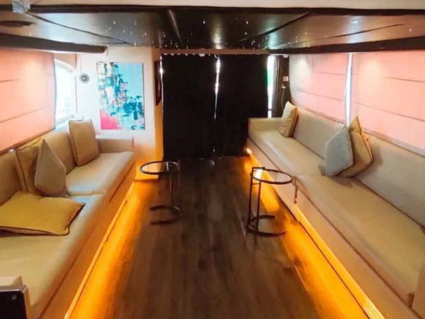 Hyr en Gulf Craft - Majesty Yachts 45 Dubai Marina 