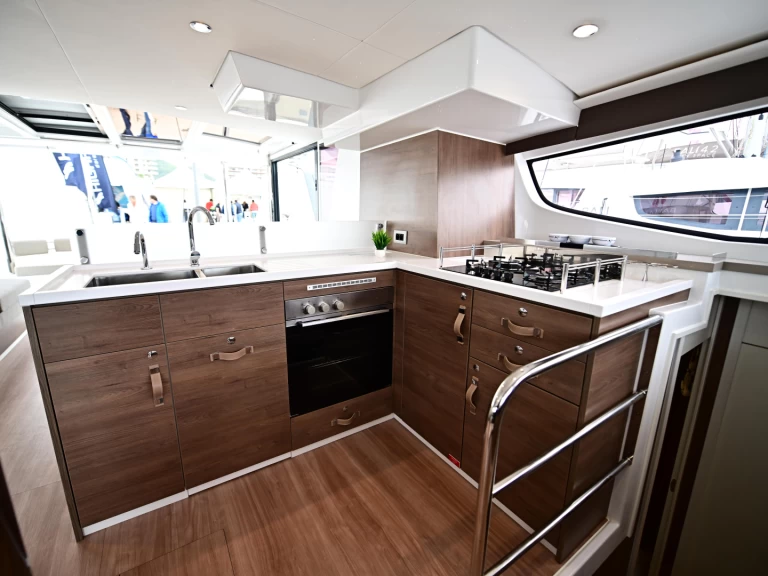 Katamaran  för uthyrning Furnari till det bästa priset 