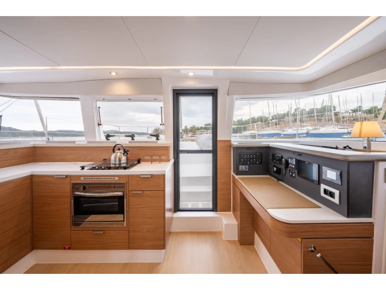 Yacht charter Lefkáda billig Bali 4.2