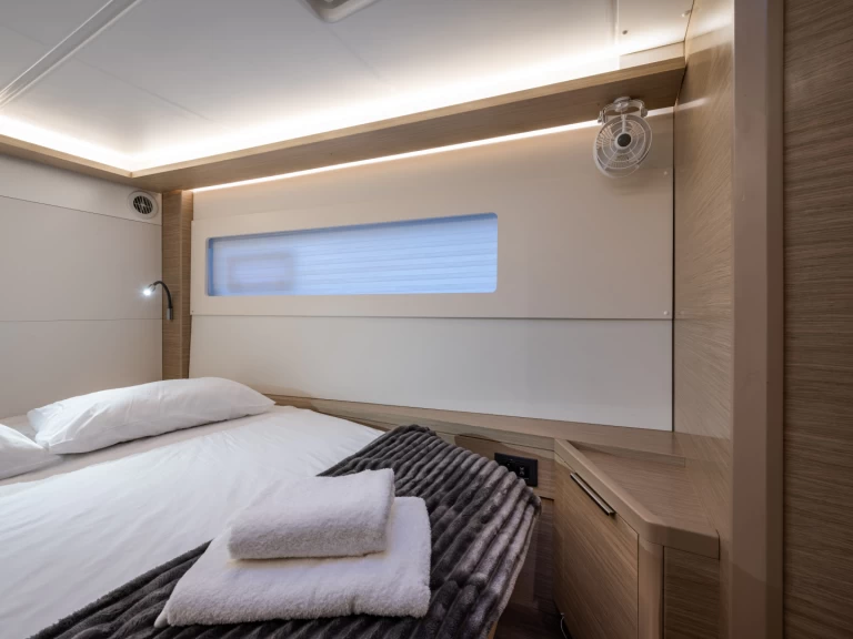 Yacht charter Nea Peramos billig Lagoon 46