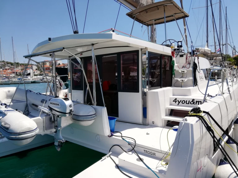 Bali Bali 4.0 charter bareboat eller skeppad i Šibenik 