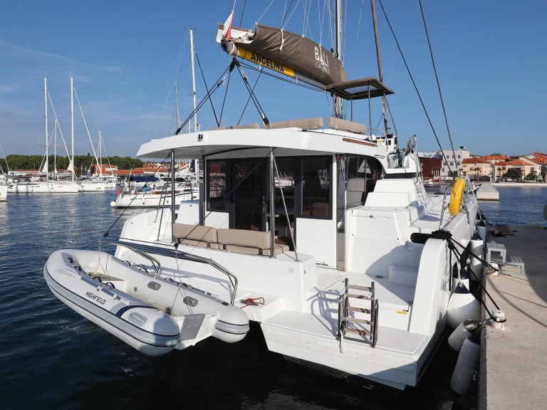 Yacht charter Trogir  billig Bali Catspace Voile