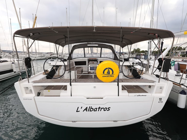 Yacht charter Trogir  billig Dufour 470