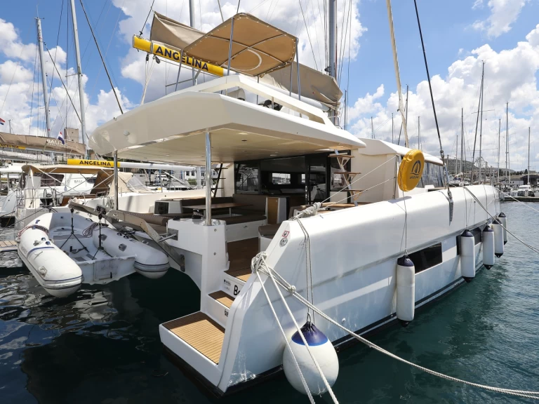 Katamaran  för uthyrning Rogoznica till det bästa priset 