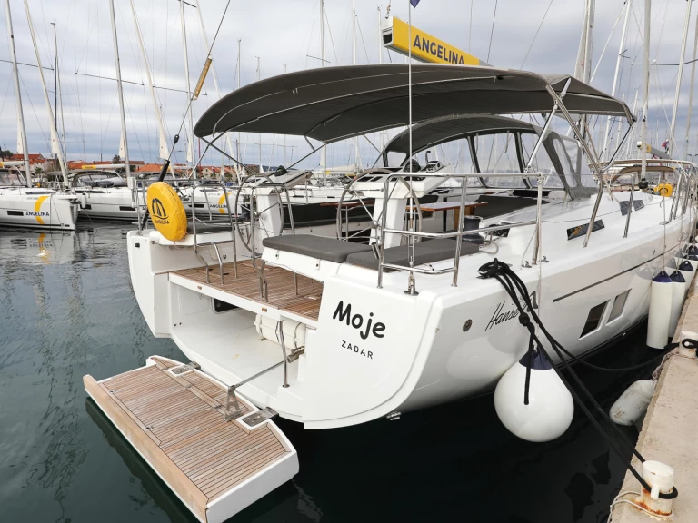 Hanse Hanse 548 charter bareboat eller skeppad i Trogir 