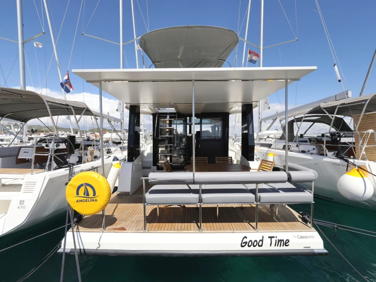 Uthyrning Lyx yacht i Šibenik  - Cobra Yachts Seamaster 45