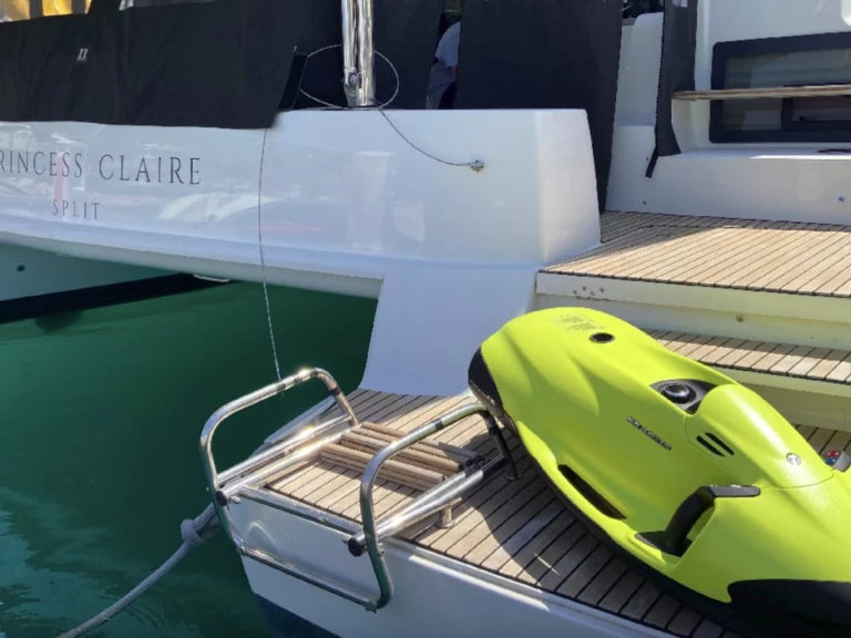 Katamaran  för uthyrning Kaštela till det bästa priset 