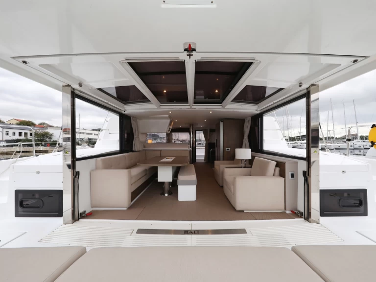 Hyr en Bali Bali 4.4 Rogoznica 