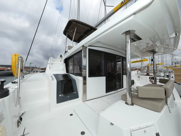 Uthyrning Katamaran  Bali med en båtlicens 