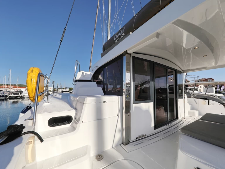 Yacht charter Trogir  billig Bali Catspace Voile