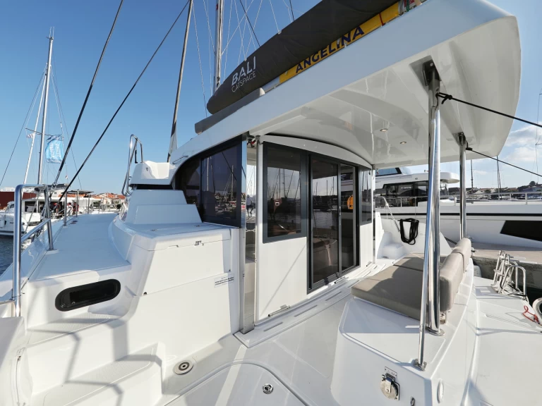 Yacht charter Trogir  billig Bali Catspace Voile