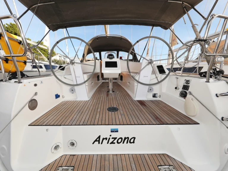 Hyr en Bavaria Cruiser 34 Šibenik  