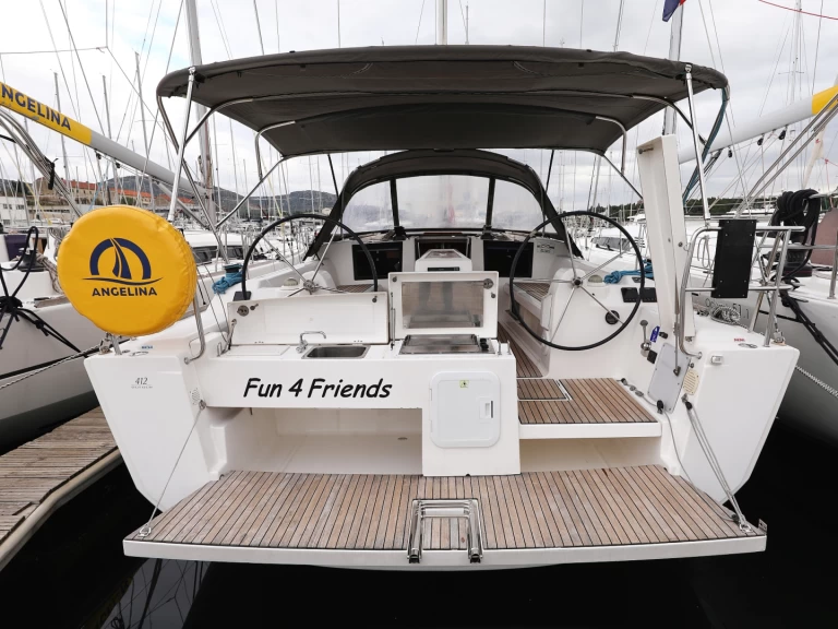 Segelbåt  för uthyrning Primošten  till det bästa priset 