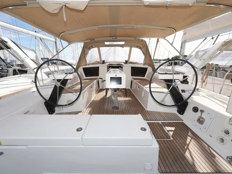 Uthyrning Segelbåt  Dufour med en båtlicens 