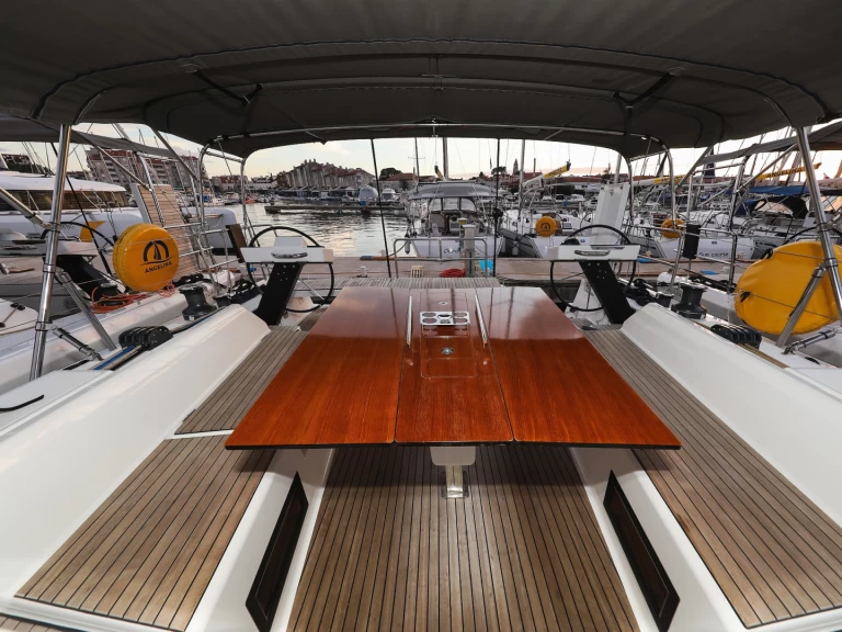 Hyr en Dufour Dufour 470 Trogir  