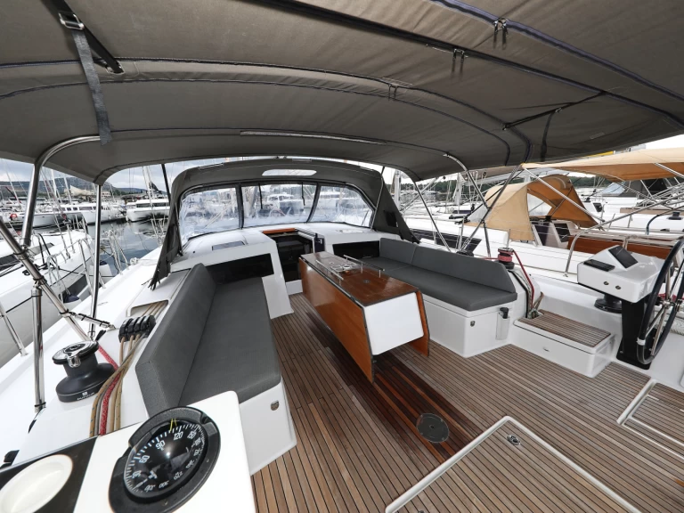 Uthyrning Segelbåt  i Šibenik  - Dufour Dufour 470