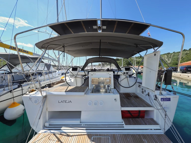 Uthyrning Segelbåt  Dufour med en båtlicens 