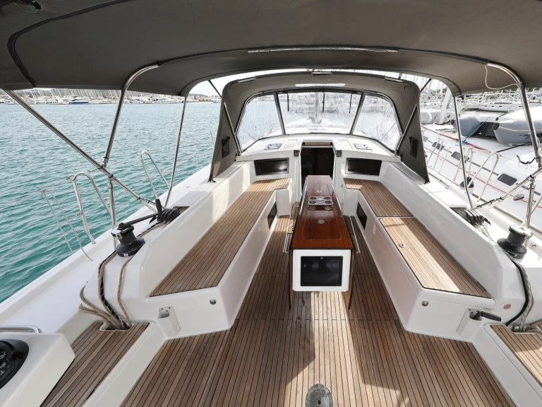 Hyra Segelbåt  med eller utan skeppare Dufour Sveti Filip i Jakov 