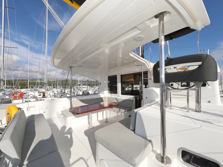 Yacht charter Sveti Filip i Jakov billig Lagoon 40