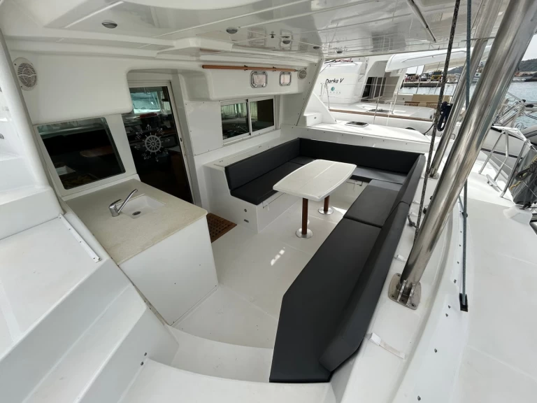 Uthyrning Katamaran  Lagoon med en båtlicens 