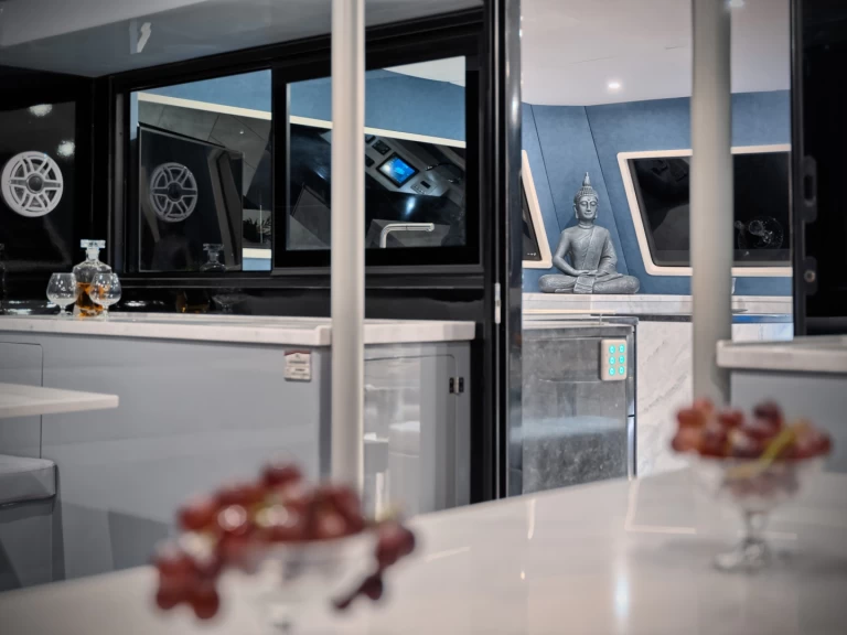 Uthyrning Katamaran  Luna med en båtlicens 