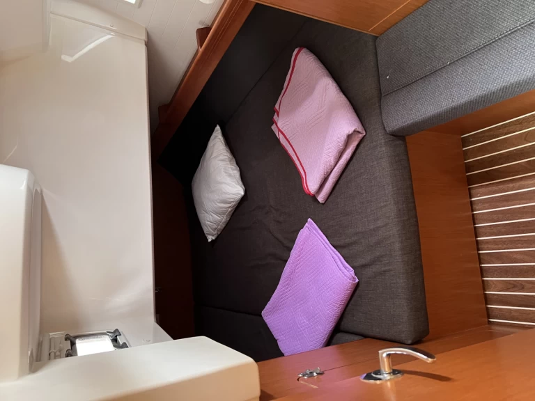 Uthyrning Segelbåt  Bavaria med en båtlicens 