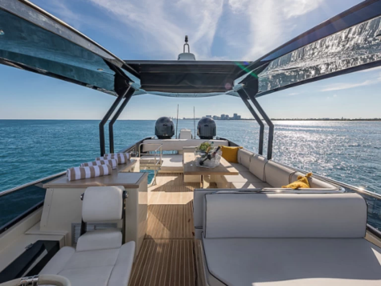 Uthyrning Lyx yacht i Dubai Marina - Sunseeker Sunseeker 60