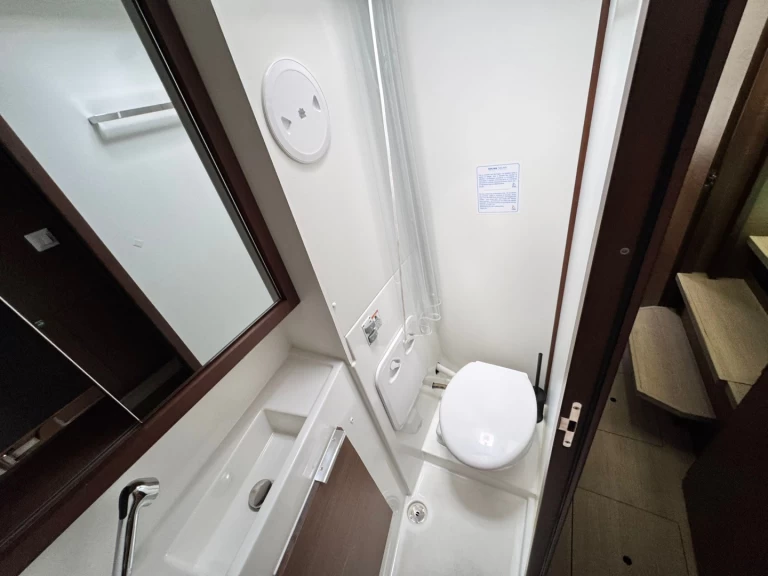 Hyra Katamaran  med eller utan skeppare Lagoon Capo d'Orlando 