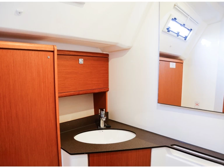 Yacht charter Olbia billig Cruiser 46