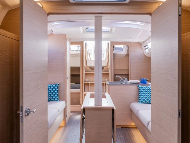 Hyra Segelbåt  med eller utan skeppare Dufour Lefkáda 