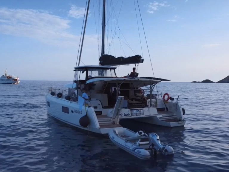 Båtuthyrning Lagoon Lagoon 42 i Nettuno på Samboat 