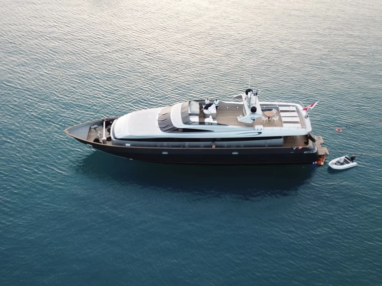 Baglietto Baglietto 100 charter bareboat eller skeppad i Órmos Bay