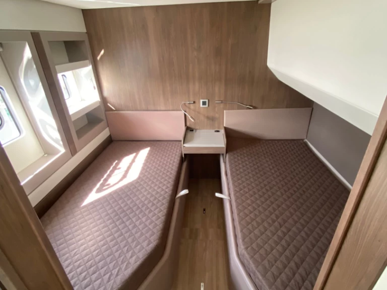 Katamaran  för uthyrning Golfo Aranci till det bästa priset 