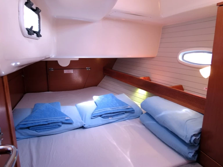 Hyra Segelbåt  med eller utan skeppare Bavaria Gocek 