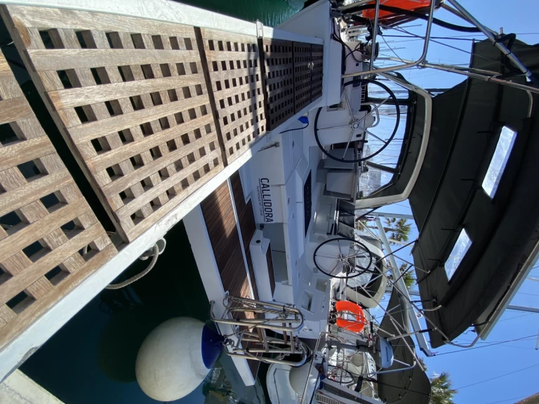 Uthyrning Segelbåt  Bénéteau med en båtlicens 