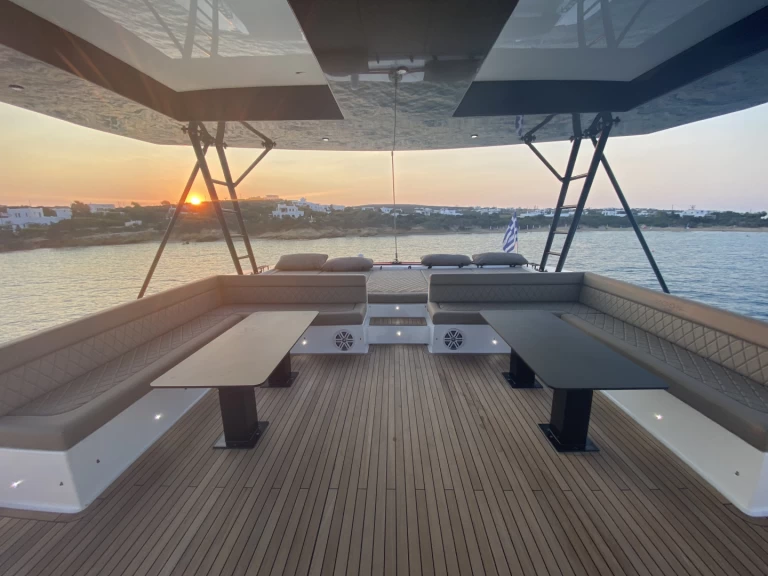 Hyr en  Moon Yacht 60 LUX Lavrio 
