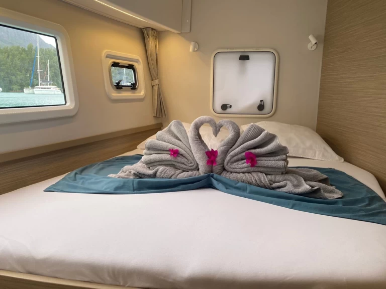 Uthyrning Katamaran  Lagoon med en båtlicens 