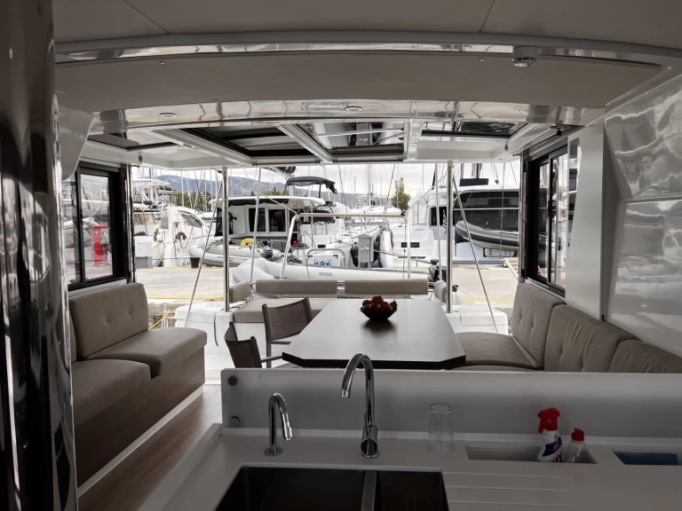 Yacht charter Alimos billig Bali 4.2
