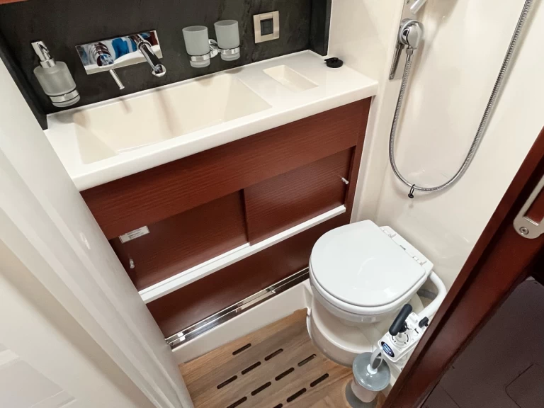 Segelbåt  för uthyrning Lavrio till det bästa priset 