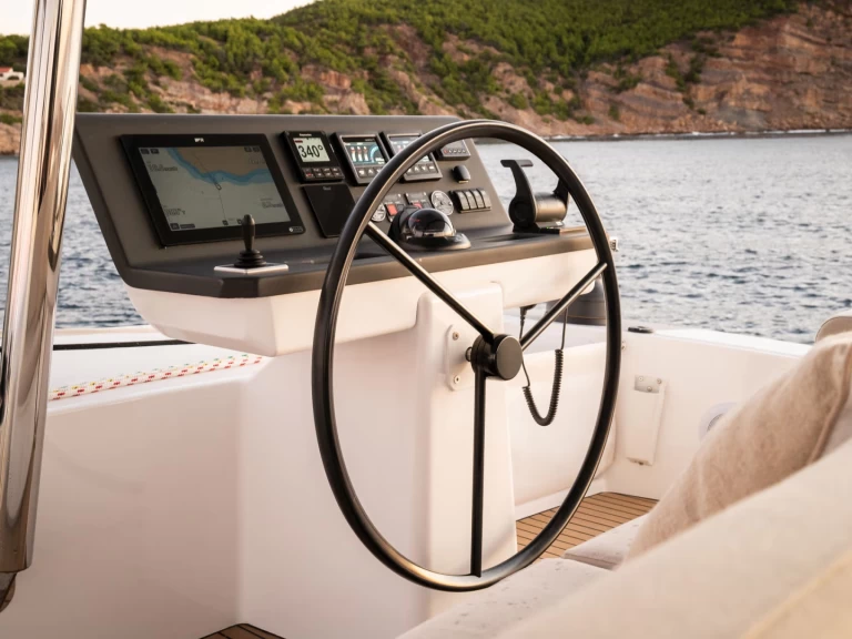 Yacht charter Provincia di Sassari billig Bali 5.8