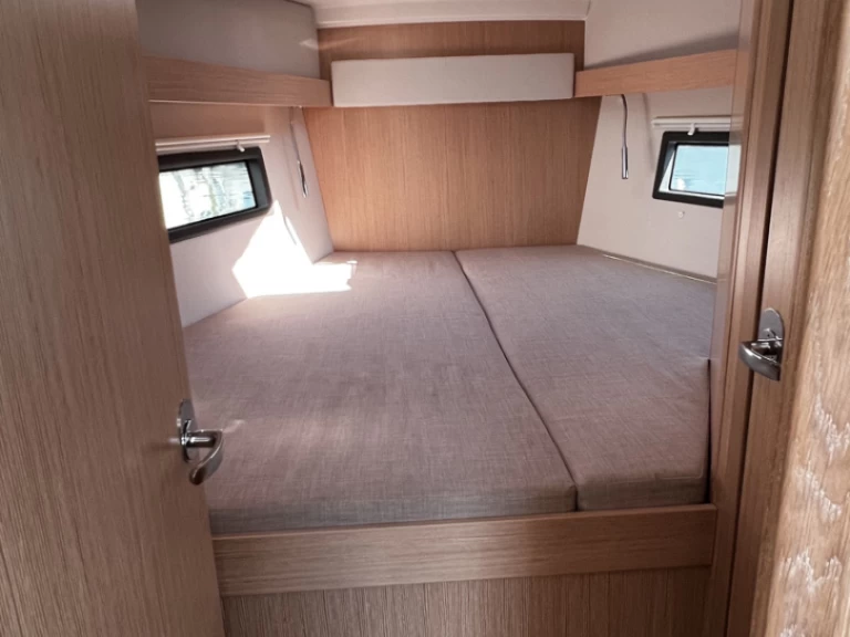 Uthyrning Segelbåt  i Zadar - Bavaria Bavaria C38 (2 heads)