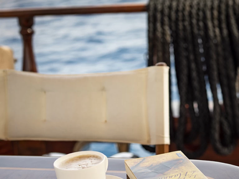  Gulet Queen of Datca charter bareboat eller skeppad i Alimos