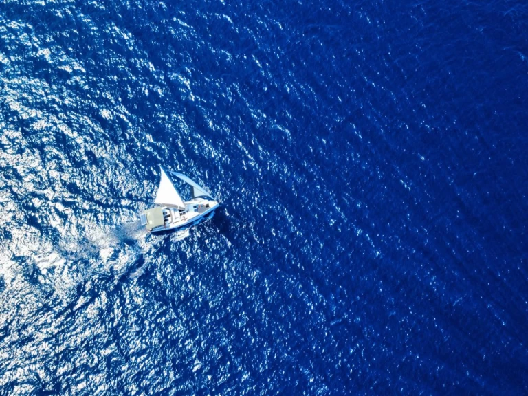 Hyra Segelbåt  med eller utan skeppare Hanse Volos 