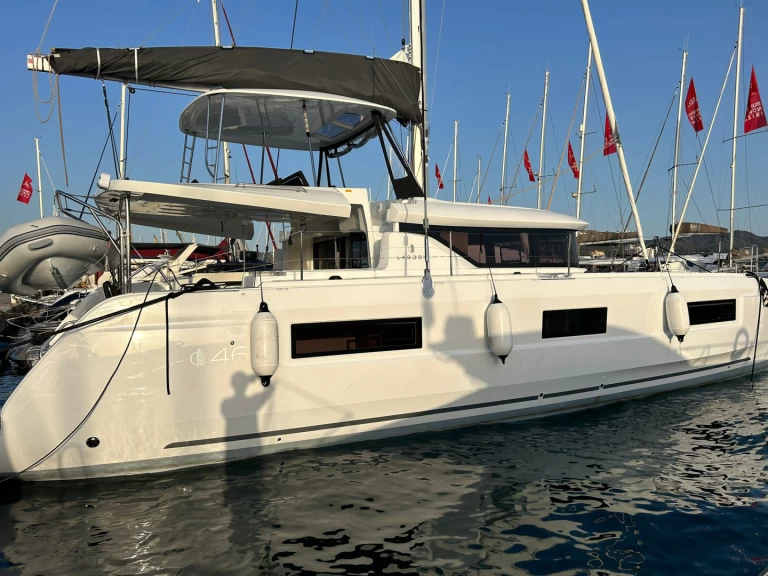 Lagoon Lagoon 46 charter bareboat eller skeppad i Sant Antoni de Portmany