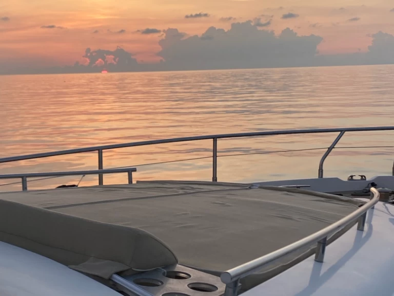 Båtuthyrning Aicon Aicon 72 SL i Puerto Banús på Samboat 