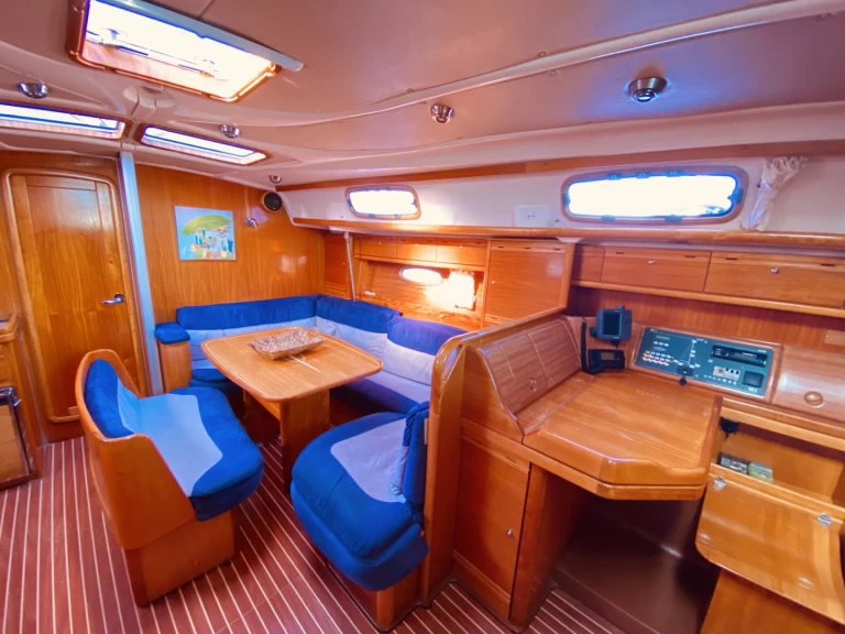 Yacht charter Lefkáda billig Bavaria 42 Cruiser