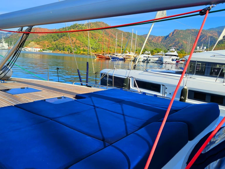D&D Yacht D&D Kufner 54 Exclusive charter bareboat eller skeppad i Marmaris
