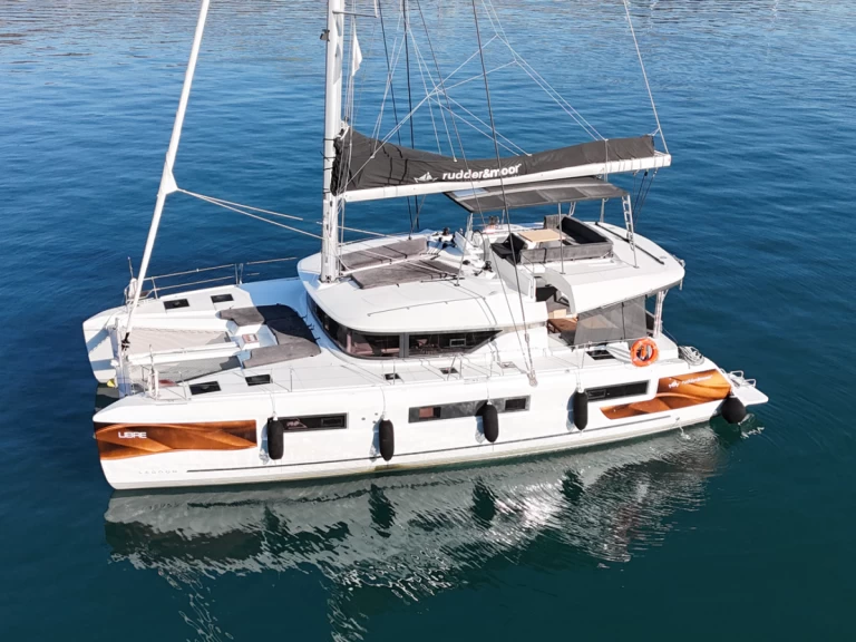 Lagoon Lagoon 51 charter bareboat eller skeppad i Fethiye
