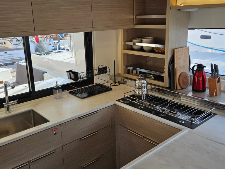 Uthyrning Katamaran  Lagoon med en båtlicens 